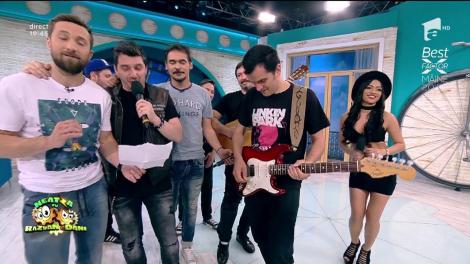 Balada matinalilor e prea tare! Ascultă şi tu piesa scrisă de cei de la JukeBox special pentru Neatza: "Săracii Răzvan şi Dani greu îşi mai câştigă banii. Se trezesc de dimineață fie ploaie, fie ceață”