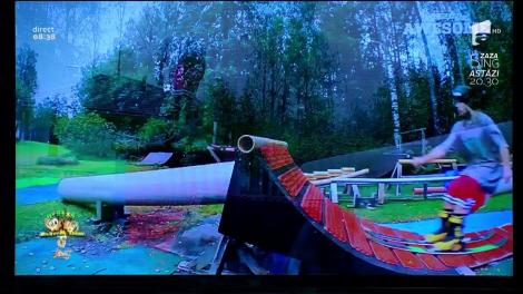 Smiley News: Pârtia de schi din curte casei