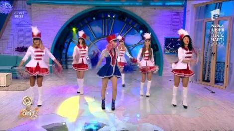 Andreea Bălan a făcut show de zile mari la Neatza cu un colaj de şlagăre! Jurata de la "Te cunosc de undeva!", mişcări ameţitoare