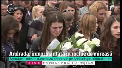 Andrada, eleva de 18 ani care a pierit în cumplitul accident din Oradea, a fost condusă pe ultimul drum