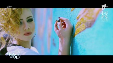 Provocare muzicală la "Prietenii de la 11": "Hainele jos". Andreea Ignat a încins atmosfera din platou