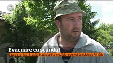 Un bărbat din Gorj a încercat să-și dea foc când a văzut că i se dărămă casa