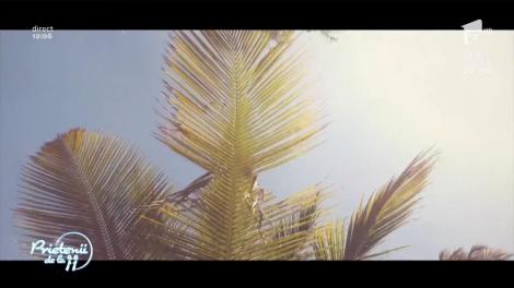 Summer is here! Anna Lesko - "Sola En la Playa"