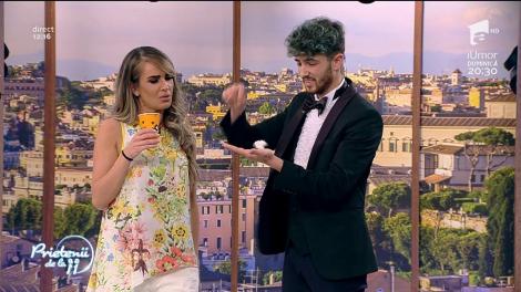 Spectacol de iluzionism, care te va lăsa cu gura căscată! Magicianul Verdini a făcut o hârtie "să danseze". Să vezi și să nu crezi!