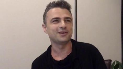 De 23 de ani pe scenă! Cornel Ilie, care este "Secretul tău” și al trupei Vunk? ”Când eram mic, mi-am făcut primul set de tobe din oalele mamei!”