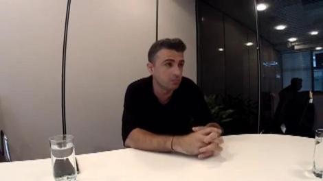 Cornel Ilie, sincer şi deschis! Solistul de la VUNK, un iubitor de cântec atipic: "Nu ascult muzică în maşină"