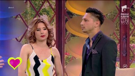 Mirela Vaida a îmbrăcat cea mai îndrăzneaţă ţinută de când a născut! Prezentatoarea emisiunii "2K1" arată extreeeem de bine