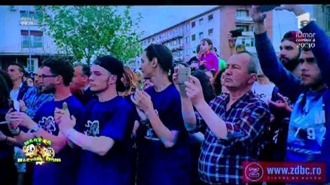 Râzi cu lacrimi! George Bacovia are o nouă statuie în Bacău. Cum a fost întruchipat poetul