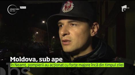 Ploile torenţiale au făcut ravagii în trei judeţe din Moldova. Pagube imense și zeci de familii evacuate de echipele de intervenție