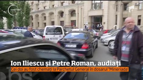 Fostul preşedinte Ion Iliescu a mers la Parchetul General pentru a fi audiat de procurorii militari în dosarul ''Mineriada''