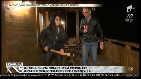 Păzea, Daniela Crudu sparge lemne cu toporul!