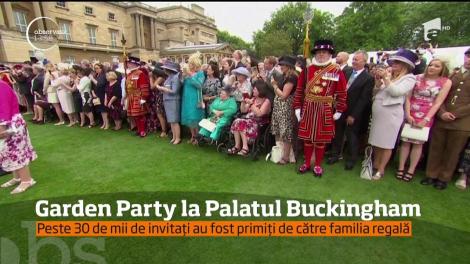 Voie bună şi veselie la Palatul Buckingham