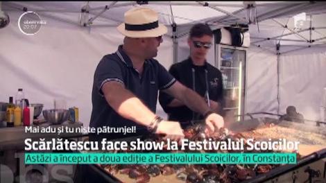 Cel mai savuros festival din România este în toi la malul mării. Zeci de chefi, în frunte cu Cătălin Scărlătescu, pregătesc tone de scoici pentru pofticioşi