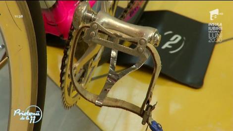 Bicicletele vintage, principala atracție dintr-un centrul comercial din București