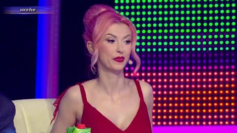 Anda Adam o aduce pe Raye cu a ei "You Don't Know Me" pe scena "Te cunosc de undeva!". Temişan: "Îţi stă foarte bine aşa, semeni cu Corina Chiriac"