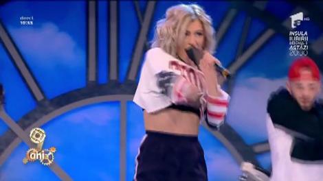 Alina Eremia, show incendiar în noul videoclip! „Nanana” o transformă pe artistă într-o zeiță a dansului! Piesa sună genial!