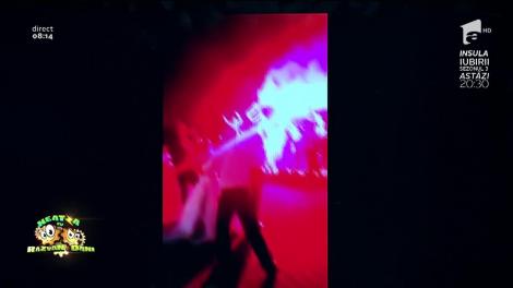 Smiley News: I-a cântat la nuntă galeria echipei favorite