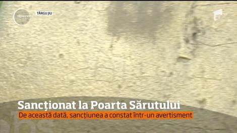Trei persoane, amendate pentru că s-au dat cu rolele, în apropierea operelor lui Brâncuşi. Nimeni nu are voie sa se apropie la mai puțin de cinci metri