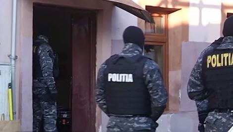 Percheziţii de amploare la mai multe firme de publicitate din Bucureşti şi din alte trei judeţe