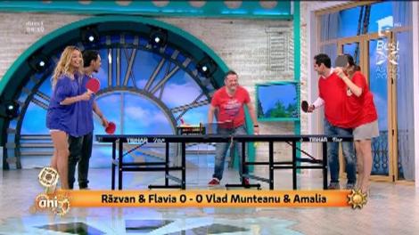 Meci nebun de tenis de masă, la „Neatza”! Răzvan, Flavia, Amalia și Vlad Munteanu au făcut show! „Mamă, ce flow! Vine altă minge”