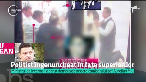 Gest inspirat parcă din filmele cu mafioţi. Un poliţist îngenunchiază în fața superiorilor!