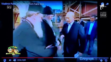 Smiley News: Donald Trump Trump l-a împins pe premierul Muntenegrului pentru a ajunge în faţă la summitul NATO