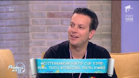 Echipa naţională de darts a României a câştigat prima cupa de aur la "Mediterranean Durts Cup 2017". Ristei, Diana şi Andreea s-au duelat şi ei la darts iar pierzătorul...a dat ture de platou!