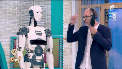Primul robot umanoid printat 3D, în platoul de la „Neatza”! Și îl poți face chiar tu, la tine acasă!
