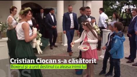Cristian Ciocan, deţinătorul centurii europene super grea la box, s-a căsătorit