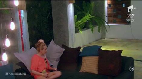 Maria, teatru de dragul ispitirii. Robert nu a picat în plasa concurentei de pe insulă: "Plânsul ei este ca un fel de chemare a sirenei"