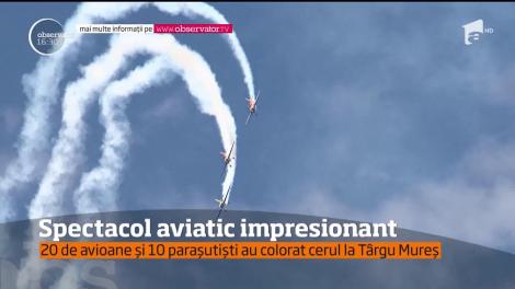 Spectacol aviatic impresionat pe cerul de la Târgu Mureş