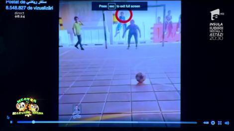 Smiley News: Durere mare! De ce nu este bine să stai în spatele porții de fotbal