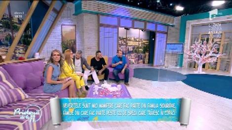 La naștere, veverițele sunt neajutorate, surde și oarbe, cântărind abia 15 grame