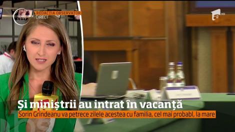 Premierul şi miniştrii săi pleacă în vacanţă