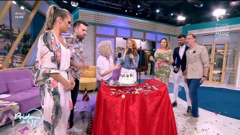 La mulţi ani, Bambi! Trupa împlineşte 17 ani de carieră