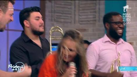 Diana Munteanu, "backing vocals" pentru Horia Brenciu! A cântat LIVE, la "Prietenii de la 11"