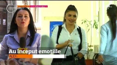 Emoţii mari pentru tinerii care au terminat clasa a 12-a