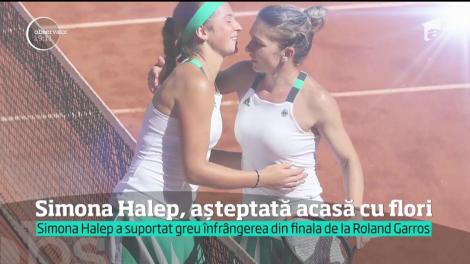 Simona Halep, aşteptată cu flori la întoarcerea în România