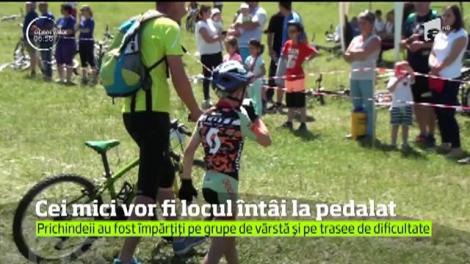 Peste 200 de copii s-au aliniat la startul Junior Bike Race din Alba