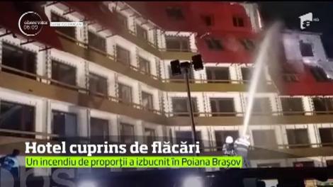Un incendiu de proporţii a izbucnit în Poiana Braşov. Flăcări uriaşe au cuprins cei peste 200 de metri de acoperiş ai unui hotel