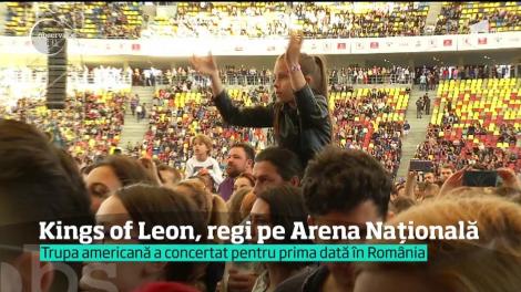 Rockerii de la Kings of Leon au făcut show la Bucureşti!  Au aprins publicul din Români, încă din primele minute
