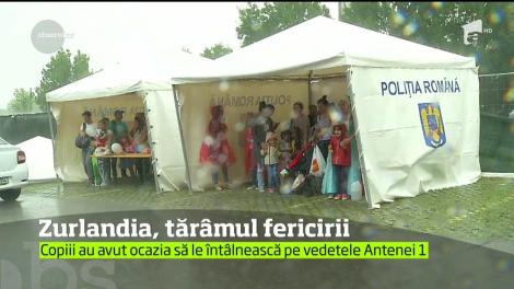 100 de zile de vară și o paradă de culoare şi veselie. ZURLANDIA și-a primit oaspeții cum se cuvine: "Pupici cu sclipici! Mă văd la televizor?"