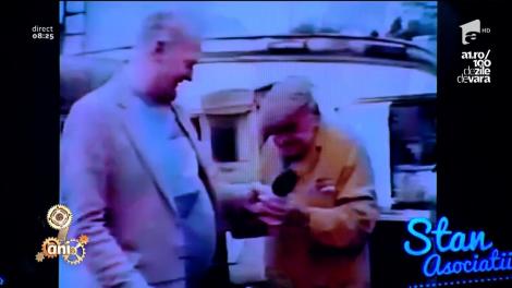 Smiley News: Oamenii în vârstă vs. microfonul! Unii îl folosesc pe post de telefon, alţii cred că este o... acadea