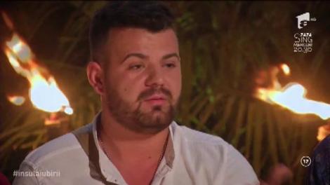 Frustrări din cauza banilor! Aurel, iritat de afirmațiile iubitei lui. Alexandra: "Viaţa mea e plictisitoare. Tot ceea ce fac este să muncesc şi să aduc bani acasă"