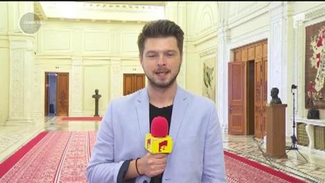 Moţiunea de cenzură citită în Parlament va fi votată!