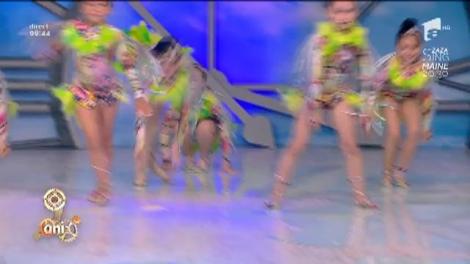 Micile dansatoare de la Bucharest Sport Club şi-au făcut încălzirea pentru Cupa Mondială la Neatza!