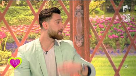 Cum să faci rost de numărul de telefon al unei fete. Robert Popescu, sfaturi prețioase: ”Stăteam de vorbă cu ele peste bar!”