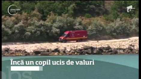 Încă un băieţel de opt ani a fost înghiţit de valurile mării