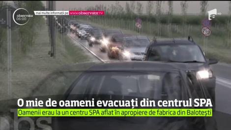O mie de oameni au fost evacuaţi de la un centru SPA aflat în apropierea fabricii de mobilă din Baloteşti