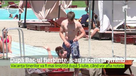 Absolvenţii de liceu au luat cu asalt ştrandurile